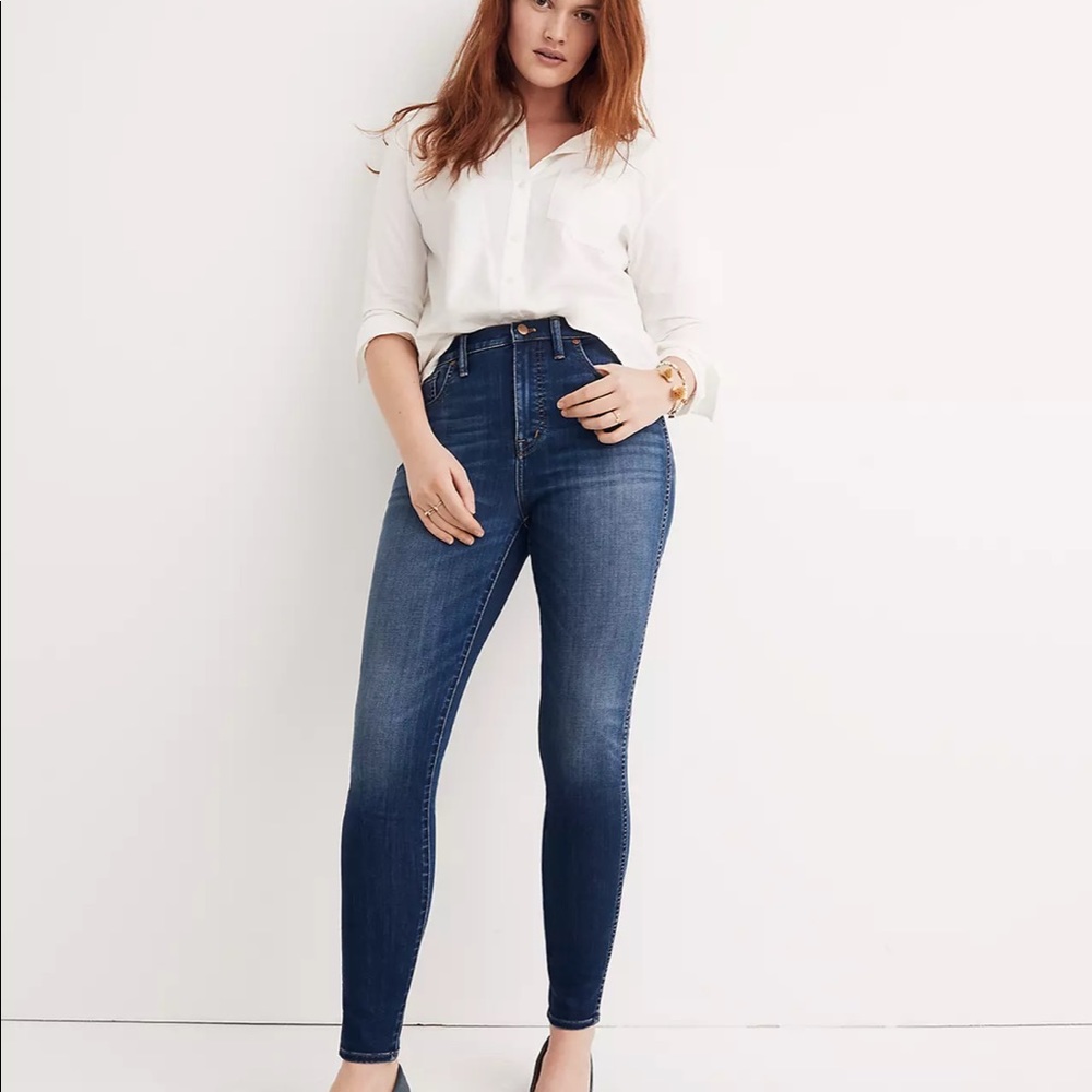 Madewell Curvy High Rise Jeans in Tencel Dark Wash
